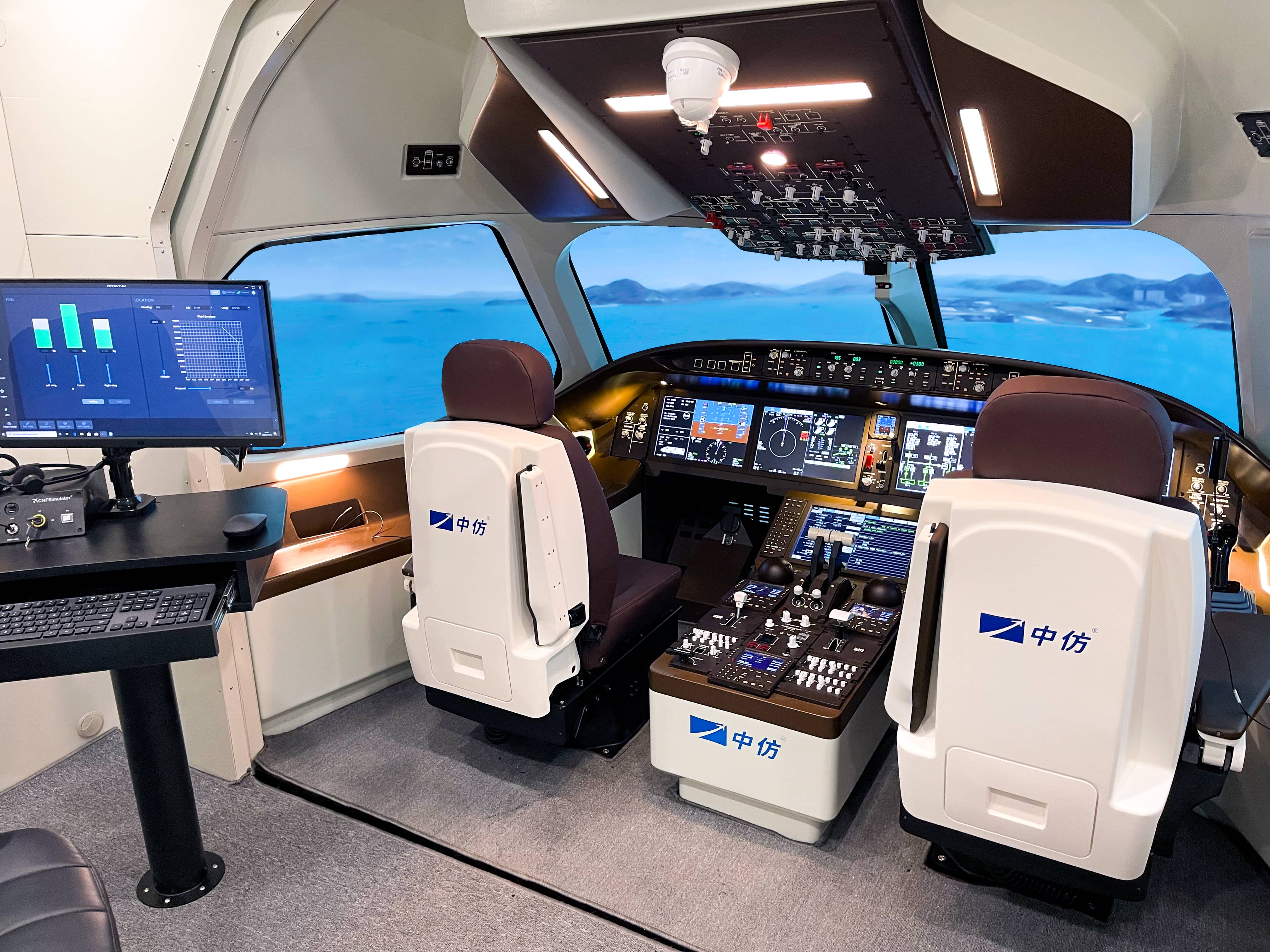 图片关键词 CNFSimulator.C91PRO 国产大飞机C919专业飞行模拟器